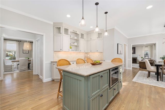 5 Morgan Court, Lincoln, RI 02865