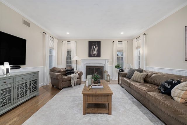 5 Morgan Court, Lincoln, RI 02865