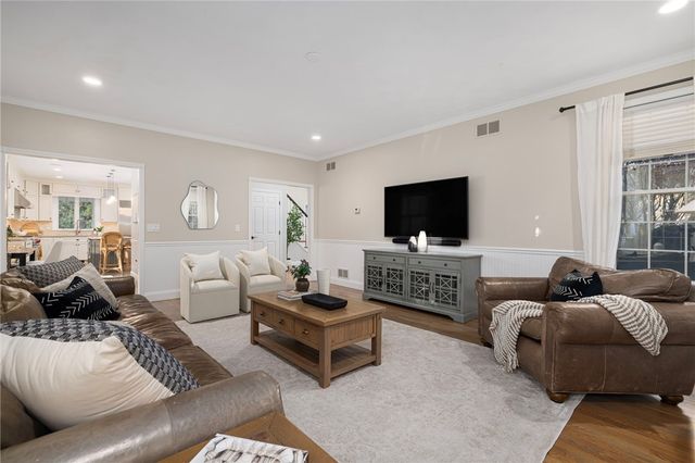 5 Morgan Court, Lincoln, RI 02865