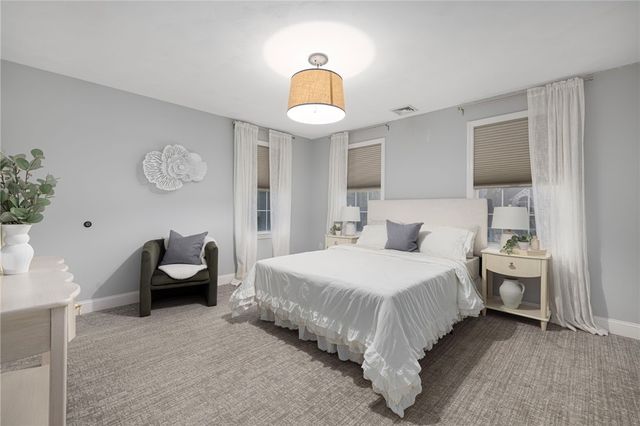 5 Morgan Court, Lincoln, RI 02865