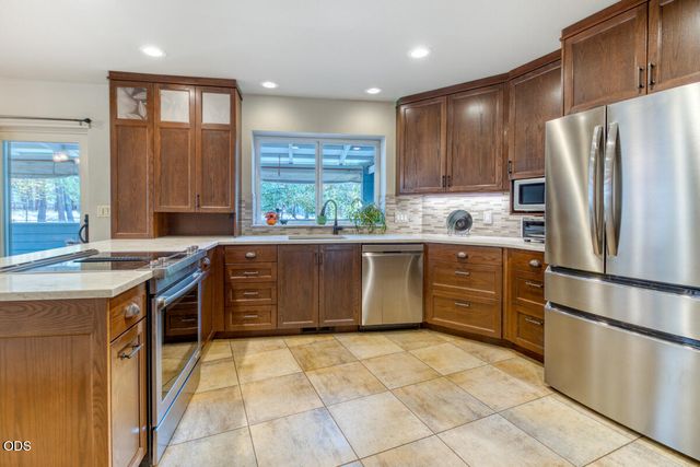 18793 Tuscarora Lane, Bend, OR 97702