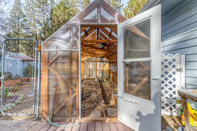 18793 Tuscarora Lane, Bend, OR 97702