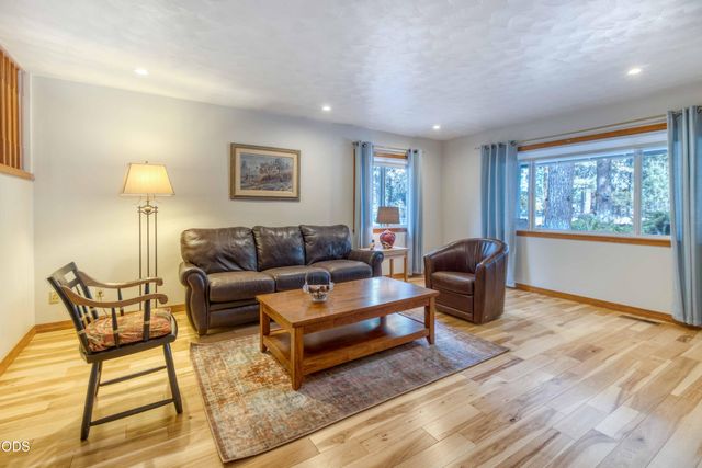 18793 Tuscarora Lane, Bend, OR 97702