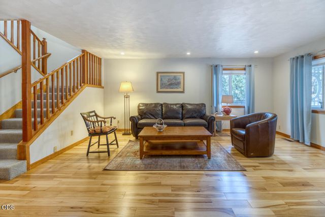 18793 Tuscarora Lane, Bend, OR 97702