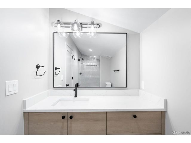 407 Madison St, Denver, CO 80206