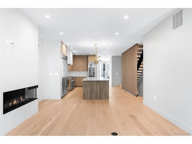 407 Madison St, Denver, CO 80206