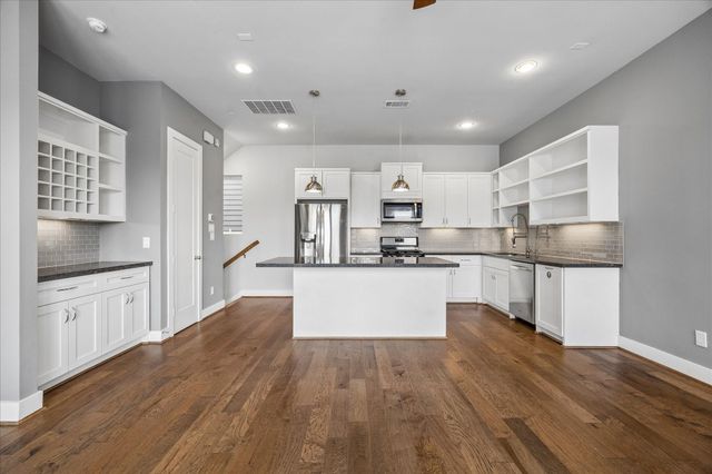 411 Grove Street C, Houston, TX 77020