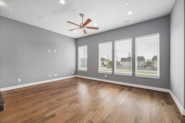 411 Grove Street C, Houston, TX 77020