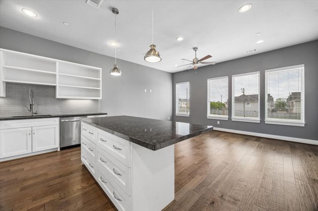 411 Grove Street C, Houston, TX 77020