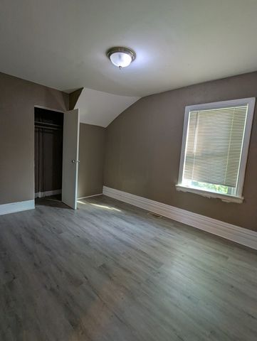 10700 S Avenue M, Chicago, IL 60617