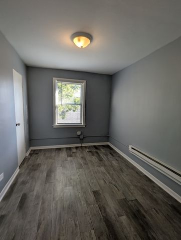 10700 S Avenue M, Chicago, IL 60617
