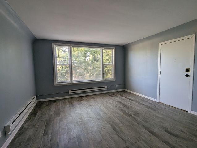10700 S Avenue M, Chicago, IL 60617