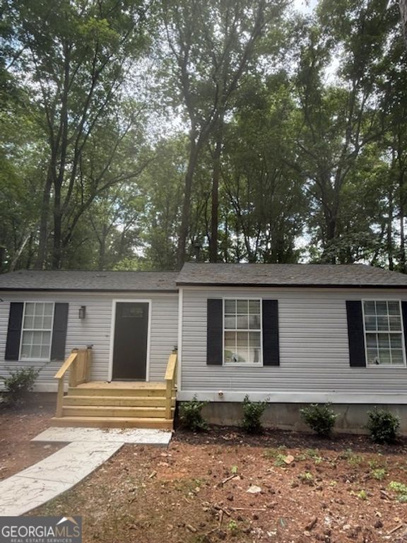 104 N meade Drive, Peachtree City, GA 30269