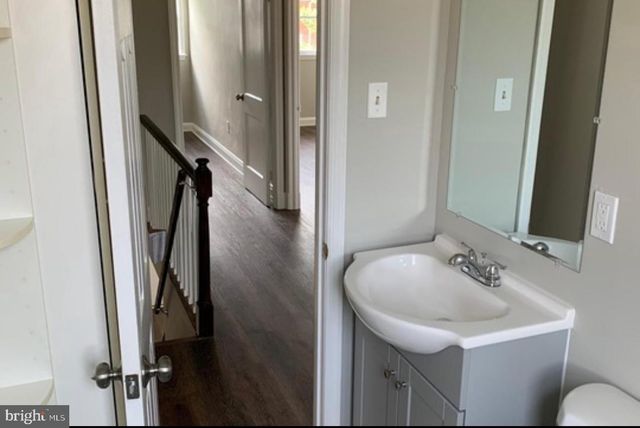 4738 SHAMROCK AVE, Baltimore, MD 21206