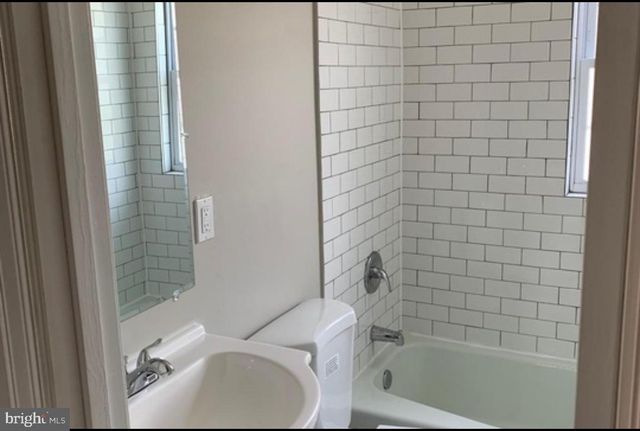 4738 SHAMROCK AVE, Baltimore, MD 21206