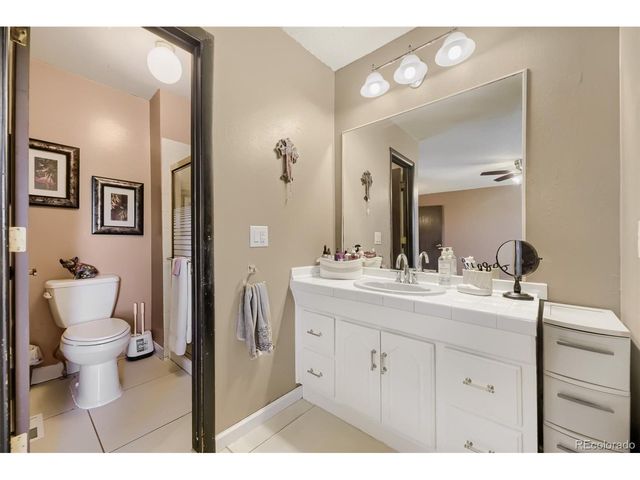 2446 S Vaughn Way C, Aurora, CO 80014