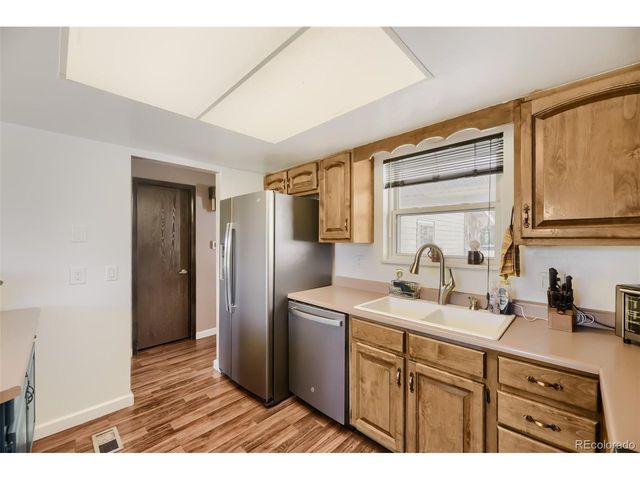 2446 S Vaughn Way C, Aurora, CO 80014