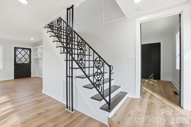 308 Rankin Avenue, Lowell, NC 28098