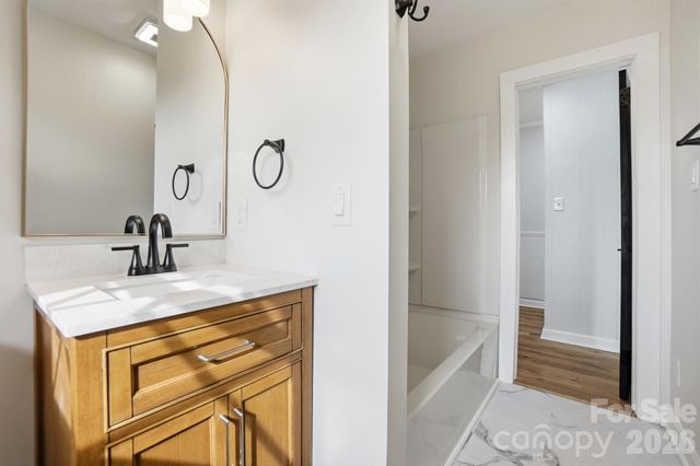 308 Rankin Avenue, Lowell, NC 28098