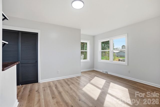 308 Rankin Avenue, Lowell, NC 28098