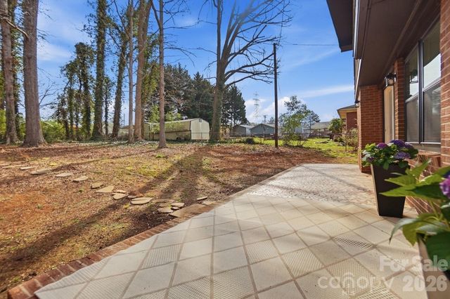 308 Rankin Avenue, Lowell, NC 28098