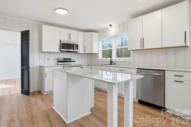 308 Rankin Avenue, Lowell, NC 28098