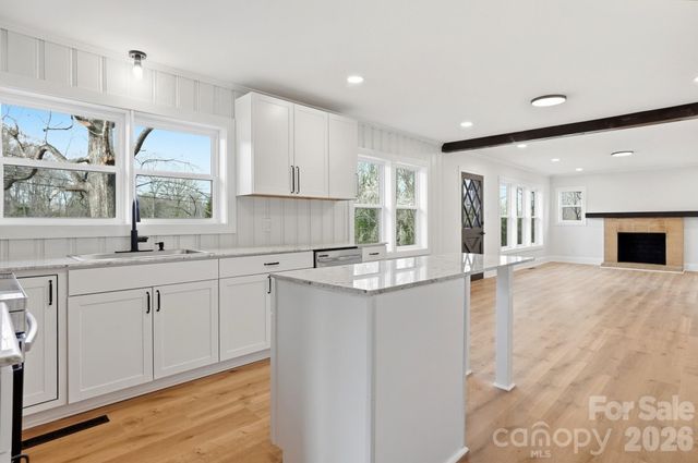 308 Rankin Avenue, Lowell, NC 28098