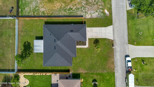934 Eastlake Street SE, Palm Bay, FL 32909