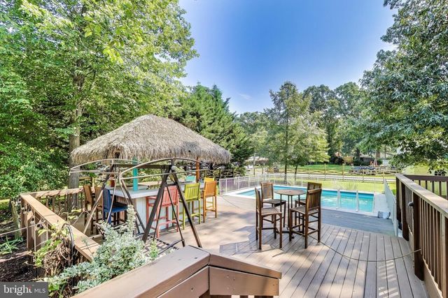 1002 BELGARDEN LN, Pasadena, MD 21122