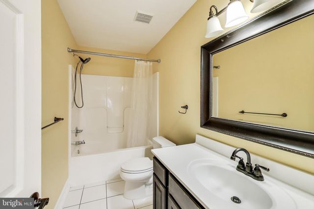 1002 BELGARDEN LN, Pasadena, MD 21122