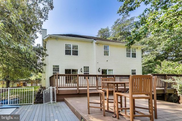1002 BELGARDEN LN, Pasadena, MD 21122