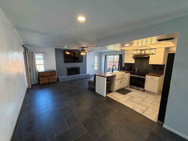 8611 LONGBOAT LANE, Hudson, FL 34667