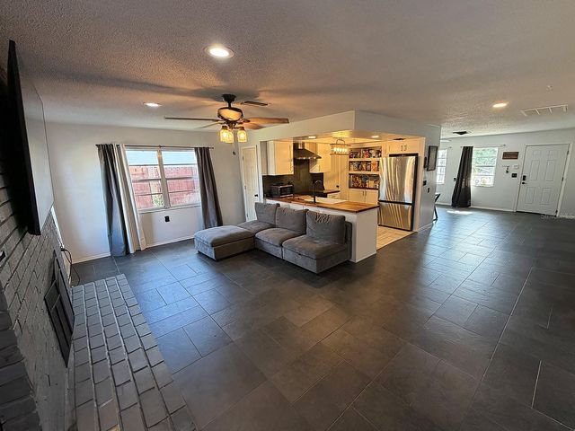 8611 LONGBOAT LANE, Hudson, FL 34667