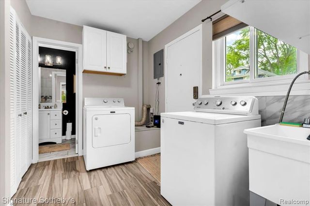 1099 Eaton Road, Berkley, MI 48072