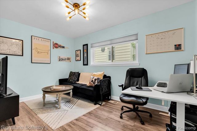 1099 Eaton Road, Berkley, MI 48072