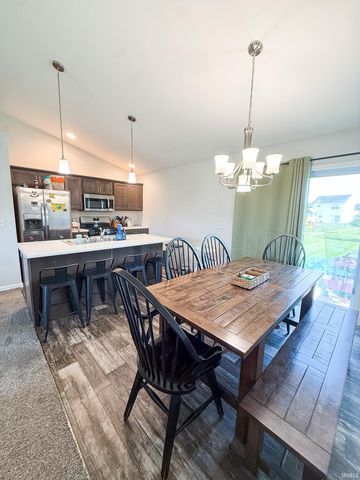 12824 King Fish Court, Middlebury, IN 46540