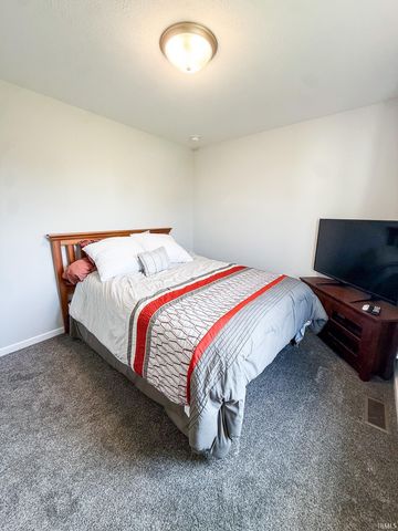12824 King Fish Court, Middlebury, IN 46540
