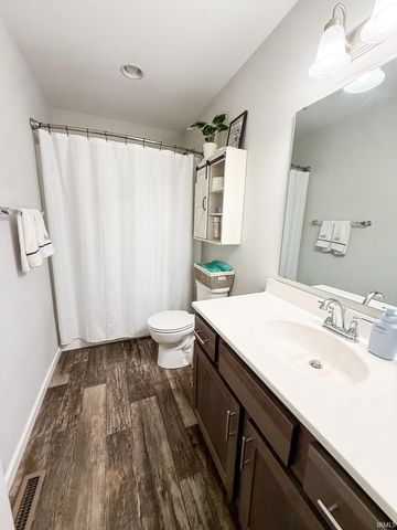 12824 King Fish Court, Middlebury, IN 46540