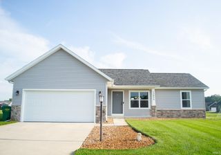 12824 King Fish Court, Middlebury, IN 46540