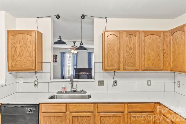 1143 Adirondak Drive, Gastonia, NC 28052