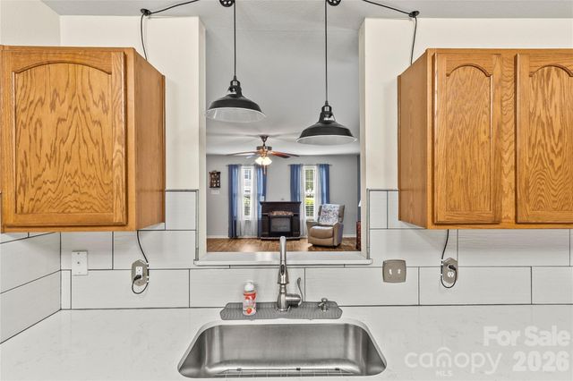 1143 Adirondak Drive, Gastonia, NC 28052