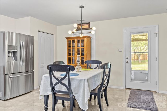 1143 Adirondak Drive, Gastonia, NC 28052