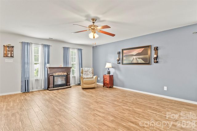 1143 Adirondak Drive, Gastonia, NC 28052