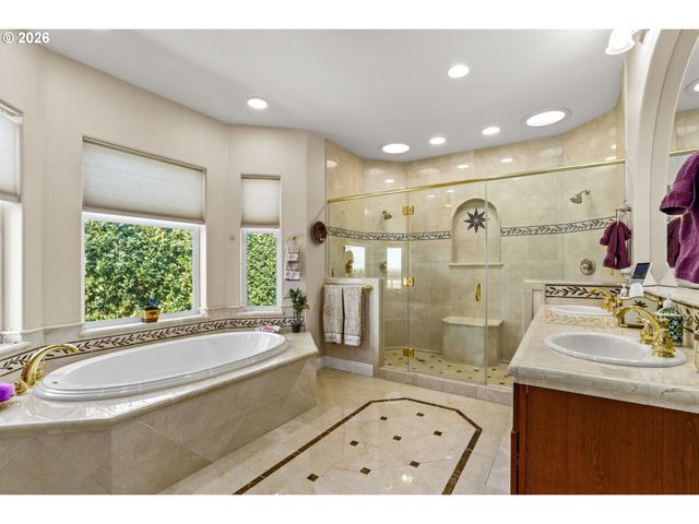 58 SHORELINE Dr, Florence, OR 97439