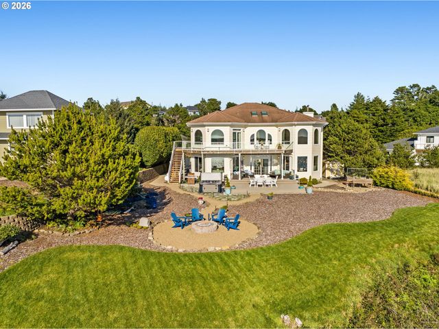 58 SHORELINE Dr, Florence, OR 97439