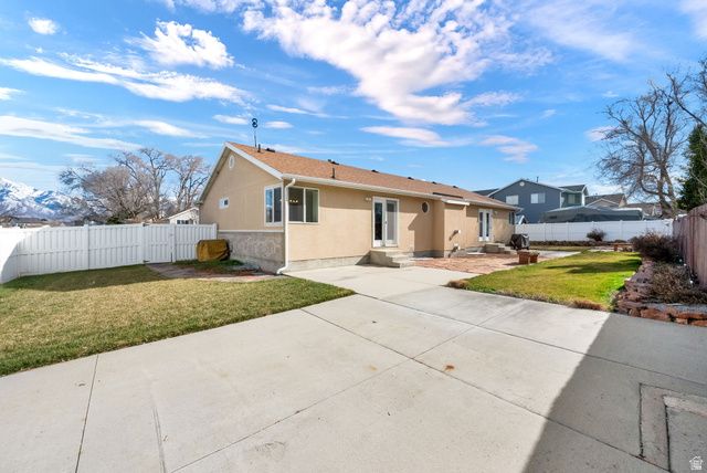 5812 S HAYSTACK WAY, Murray, UT 84123
