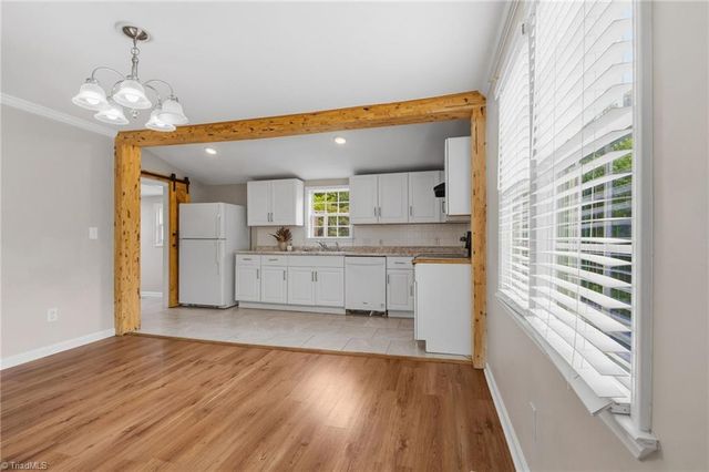 4326 Stokesdale Avenue, Winston-salem, NC 27101