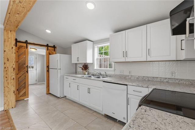 4326 Stokesdale Avenue, Winston-salem, NC 27101