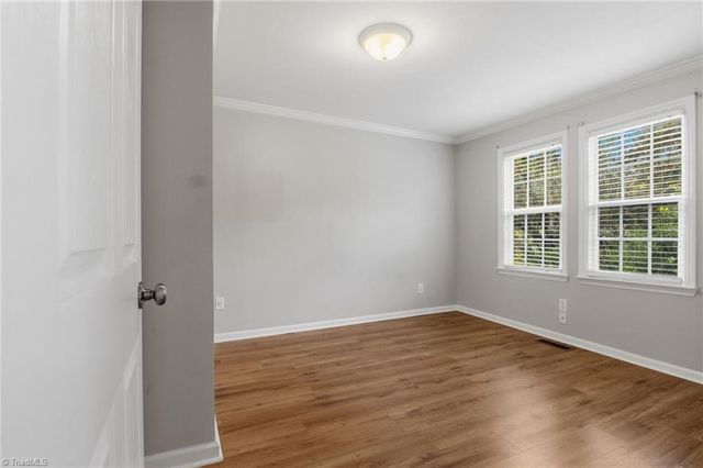 4326 Stokesdale Avenue, Winston-salem, NC 27101
