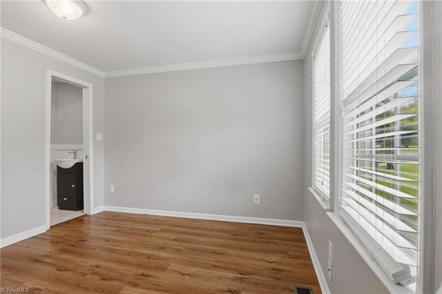 4326 Stokesdale Avenue, Winston-salem, NC 27101